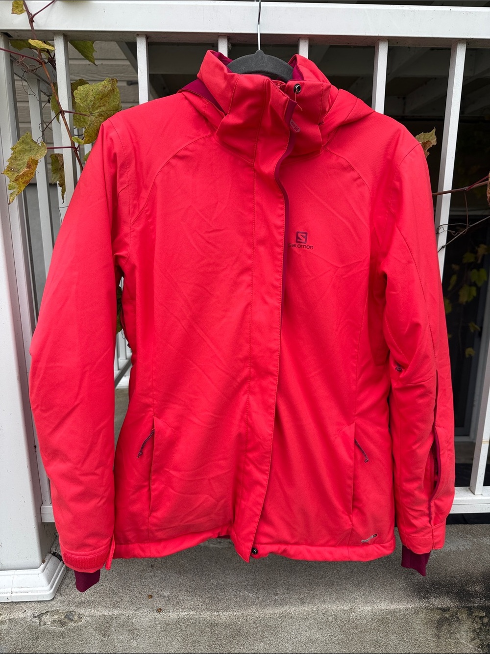 Salomon Women's Bright Red/Pink Ski Jacket with High Collar